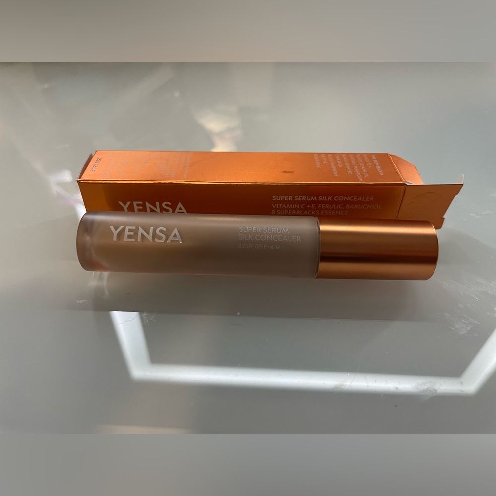 BNIB Yensa Super Serum Silk Concealer - Medium 1 - 6ml